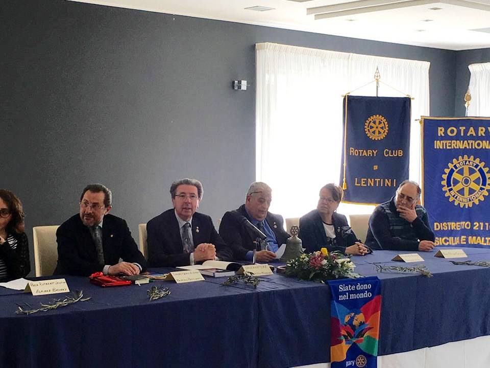 168 - Presenze del Governatore - Visita ufficiale al Rotary Club Lentini - Lentini 20 marzo 2016/001.jpg